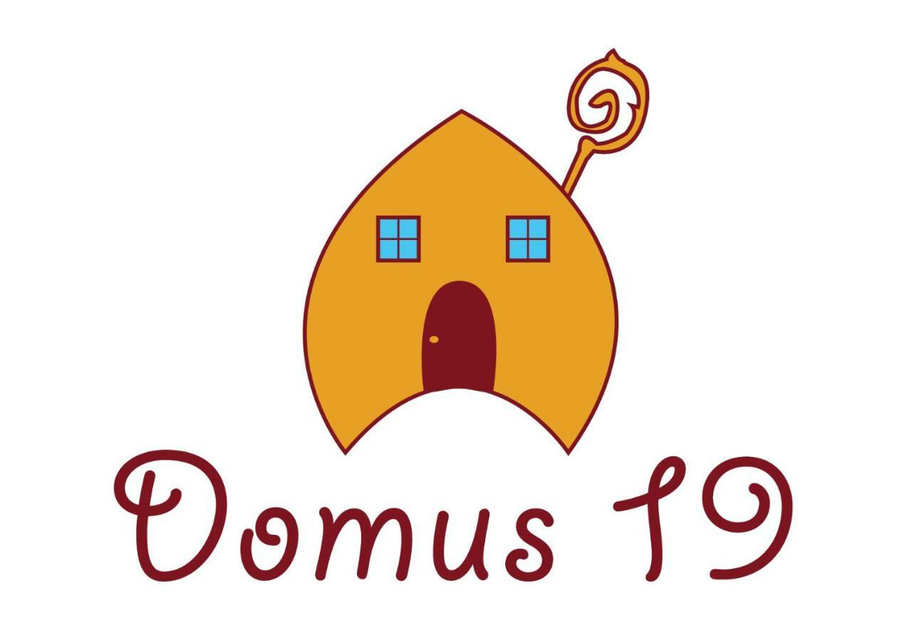 Domus 19 Nápoles Exterior foto